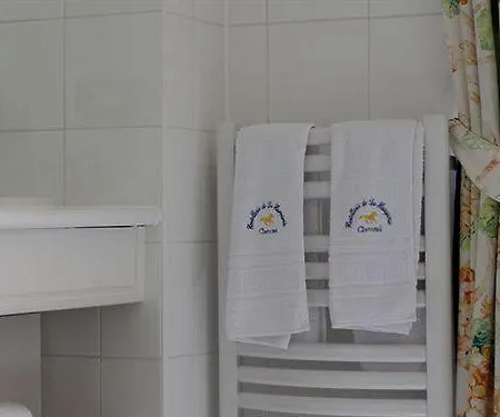 Hostellerie De La Hauquerie-Chevotel 3*