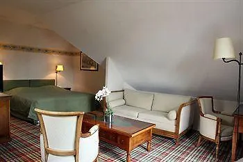 Hostellerie De La Hauquerie-Chevotel