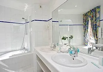 Hostellerie De La Hauquerie-Chevotel