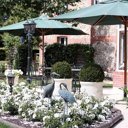 Hostellerie De La Hauquerie-Chevotel Hotel 3*