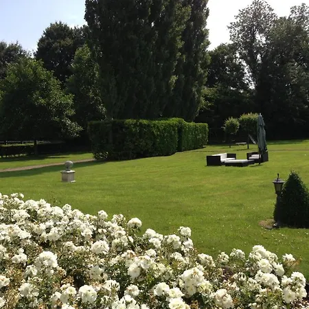 Hotel Hostellerie De La Hauquerie-Chevotel 3*