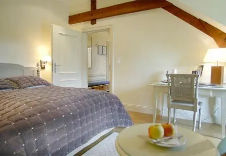 Hotel Hostellerie De La Hauquerie-Chevotel 3*